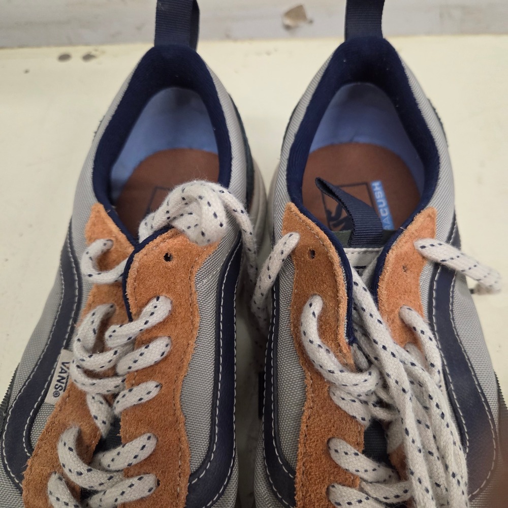 Vans UltraRange EXO Mens 10.5 Grey Orange Navy Blue Low Top Skate Shoes 500264 - Picture 3 of 6